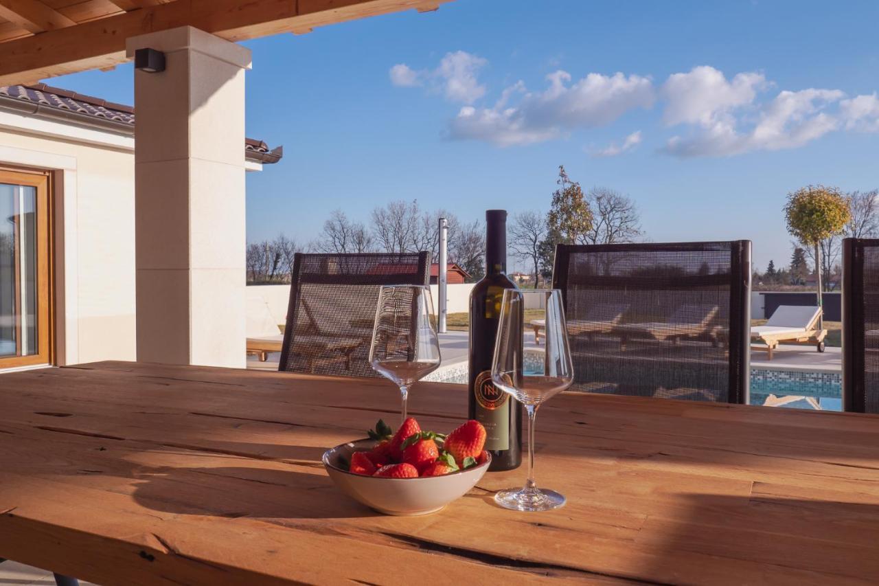Villa Lydia Marčana Zewnętrze zdjęcie